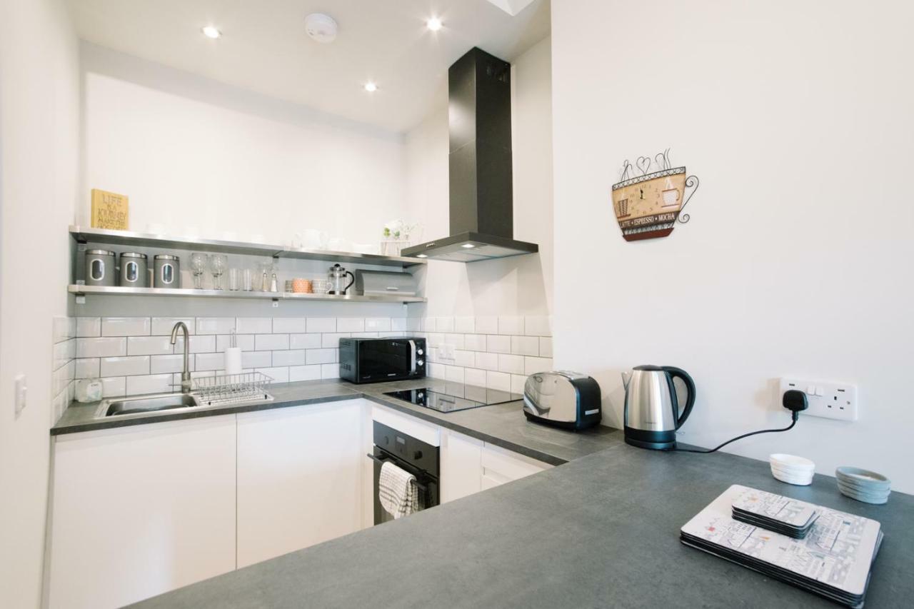 Beautiful City Centre Apartment - Holyrood Park Edimburgo Exterior foto